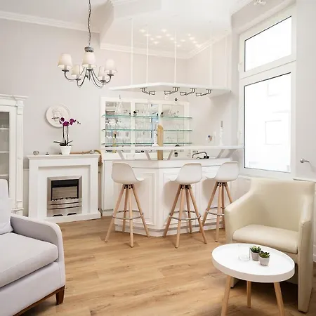 Haus Am Park 4* בורקום
