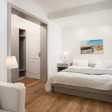 Hotel Haus Am Park 4*