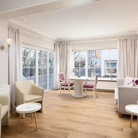 Haus Am Park 4* בורקום