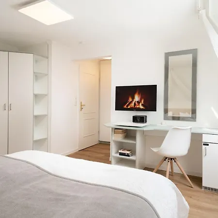 Haus Am Park Hotel 4*