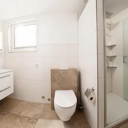 Haus Am Park 4* בורקום
